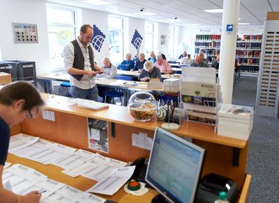 Veuskens Auktionshaus Briefmarken Versteigerung Briefmarkenauktion